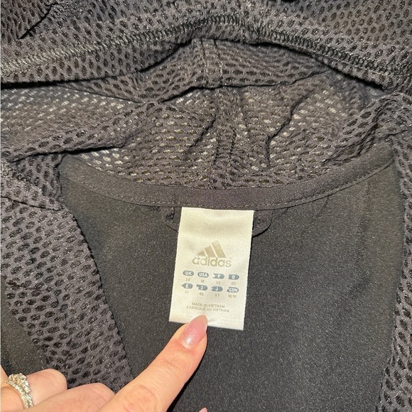 Adidas Mesh hood Active Top Women M Grunge Gorpcore Black 1/2 Sleeve Synch - Picture 2 of 8